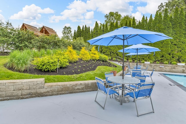2103 Kings Way Unit 2103, Carmel, NY 10512 - view of patio with outdoor dining space
