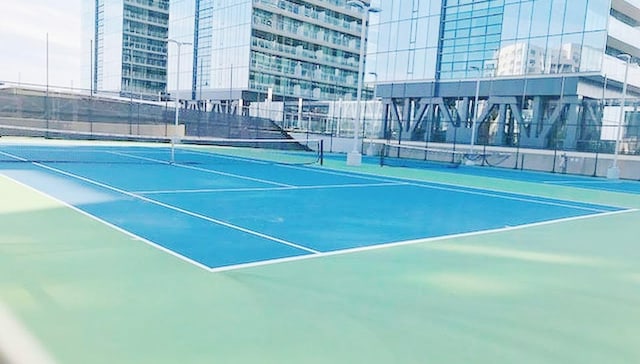 13101 40th Rd Unit 10C, Flushing, NY 11354 - view of tennis court featuring a city view