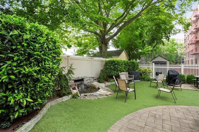 51 White Oak Unit 1H, New Rochelle, NY 10801 - view of yard featuring a patio area