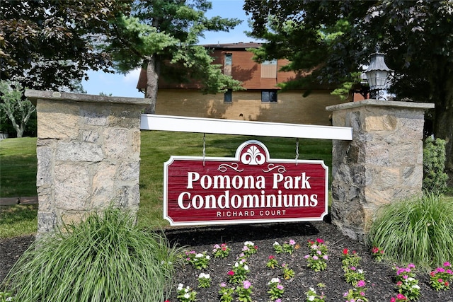 221 Richard Ct, Pomona, NY 10970 - view of community sign