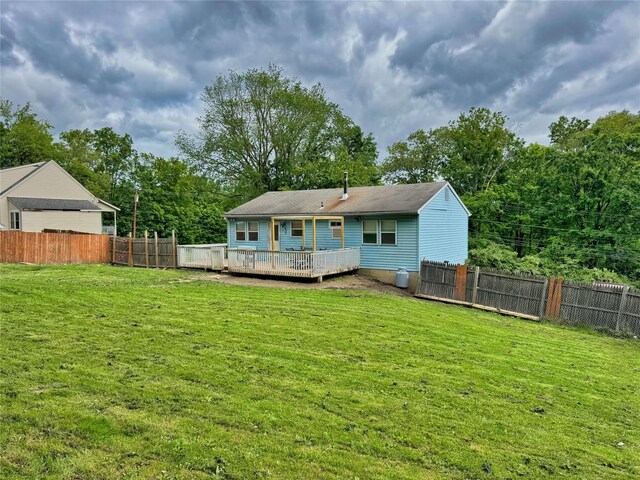 285 Riley Rd, New Windsor, NY 12553 - back of house with a wooden deck