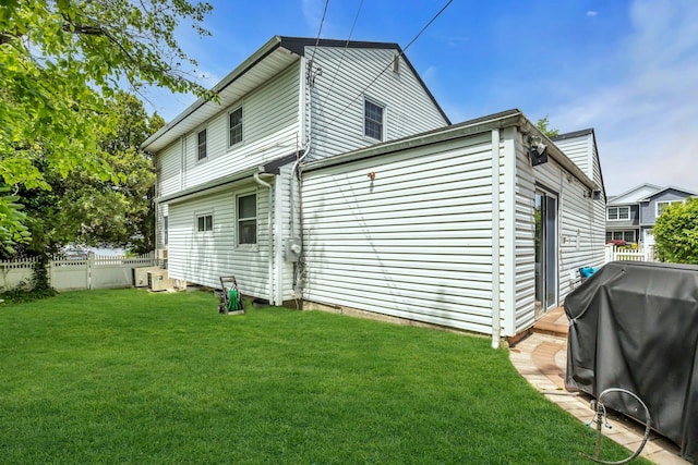 28 Bradford Rd, Plainview, NY 11803 - view of property exterior
