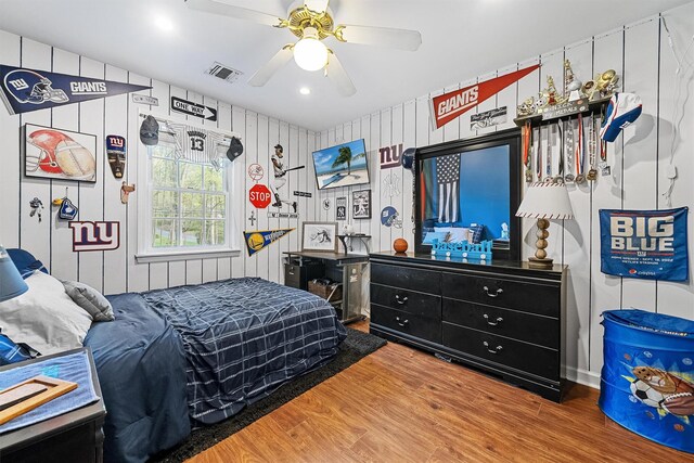 21 Mile Rd, Suffern, NY 10901 - bedroom with wood finished floors, a ceiling fan, and recessed lighting