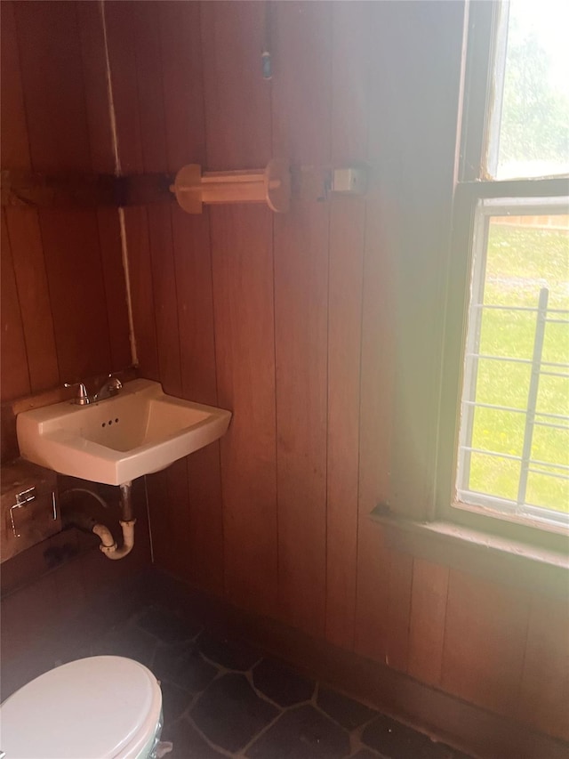 95 W Van Ness St, Newburgh, NY 12550 - bathroom featuring a sink and toilet