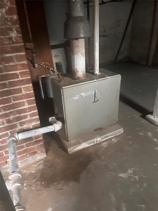 95 W Van Ness St, Newburgh, NY 12550 - view of utility room