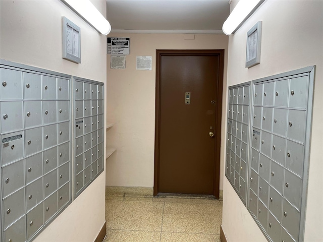 87-70 173rd St Unit 5E, Jamaica, NY 11432 - surrounding community with mail area