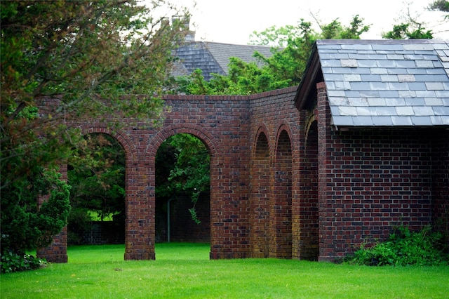 82 Harbour Ln, Bay Shore, NY 11706 - view of green lawn