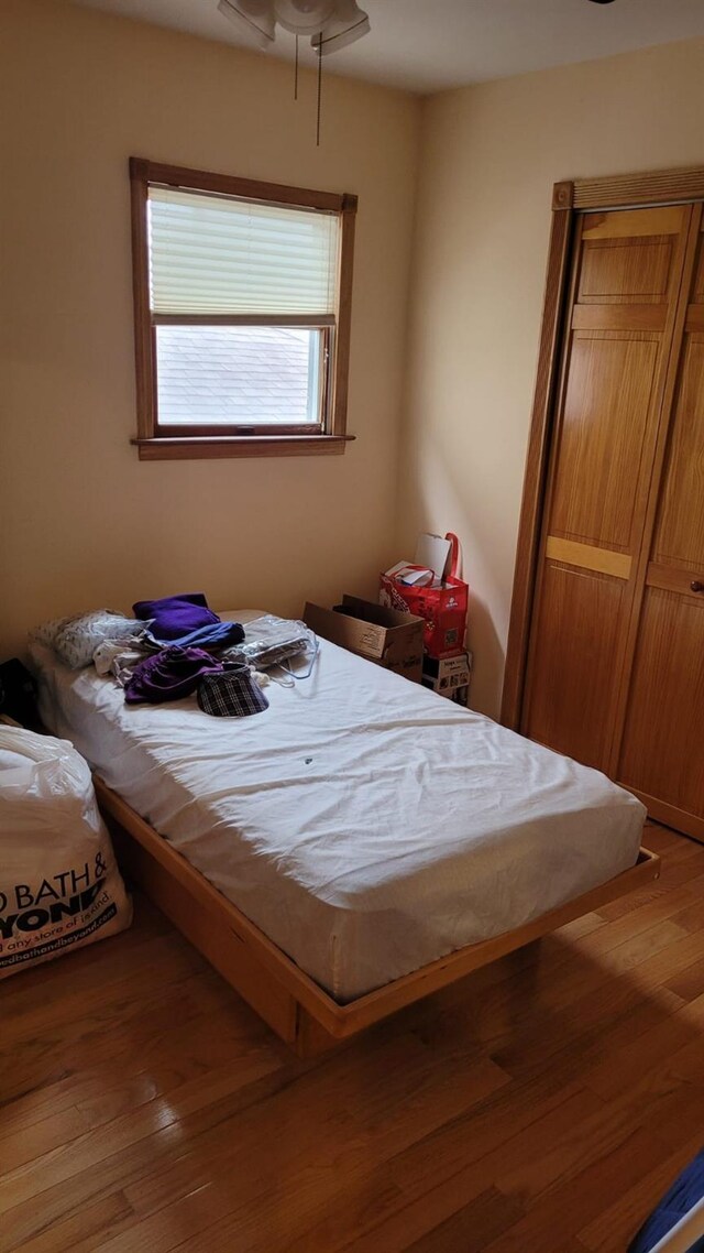 10 W 15th Rd, Broad Channel, NY 11693 - bedroom featuring wood finished floors