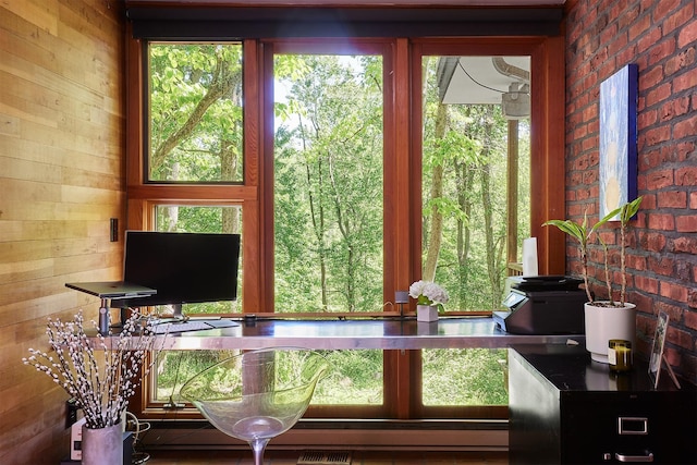 100 Old Pascack Rd, Pearl River, NY 10965 - detailed view of wood walls