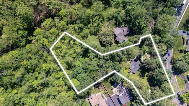 100 Old Pascack Rd, Pearl River, NY 10965 - aerial view of property and surrounding area featuring property parcel outlined