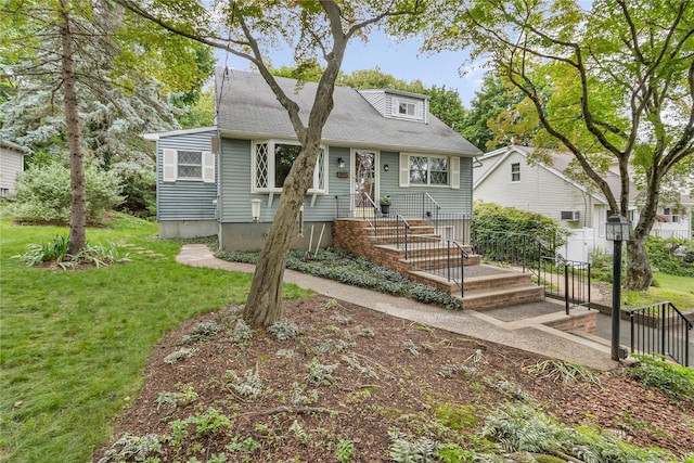 8 Cedar St, Tappan, NY 10983 - view of front facade with a front yard