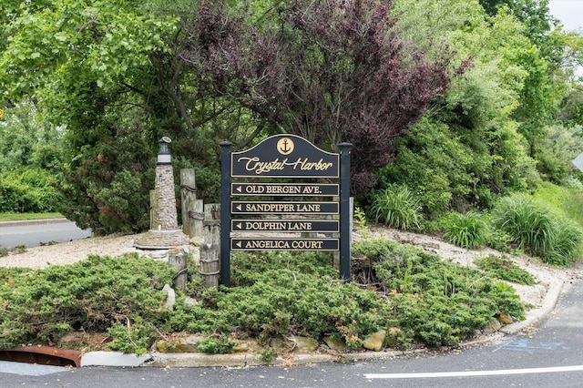 1 Angelica Ct, West Babylon, NY 11704 - view of community / neighborhood sign