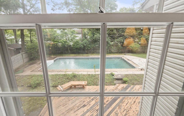 9 Gull Dr, Hauppauge, NY 11788 - view of swimming pool