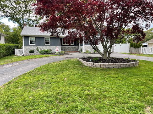 196 Holiday Blvd, Center Moriches, NY 11934 - photo 4