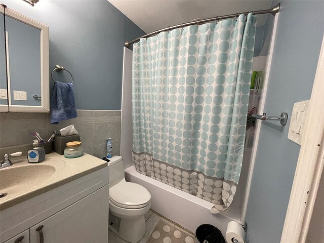 196 Holiday Blvd, Center Moriches, NY 11934 - photo 19