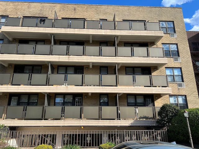 101 Jackson Ave Unit 4A, Mineola, NY 11501 - view of apartment building / complex