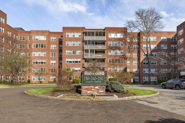 240 Garth Rd Unit 3L2, Scarsdale, NY 10583 - view of apartment building / complex