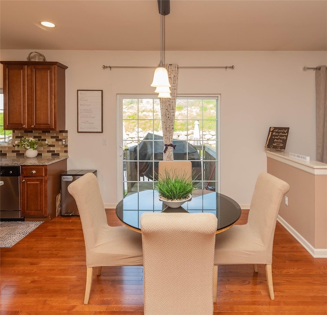 38 Panorama Dr, New Windsor, NY 12553 - dining room featuring light wood-style floors, recessed lighting, and baseboards