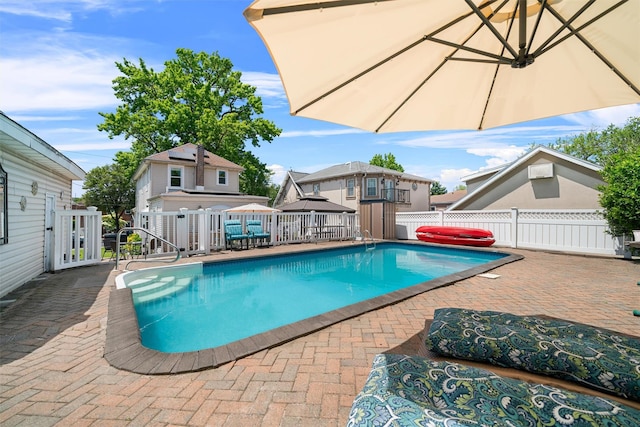 1370 Kearney Ave, Bronx, NY 10465 - view of pool with a patio area