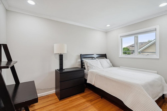 5 Coventry Rd, Syosset, NY 11791 - bedroom featuring recessed lighting, light wood-type flooring, crown molding, and baseboards