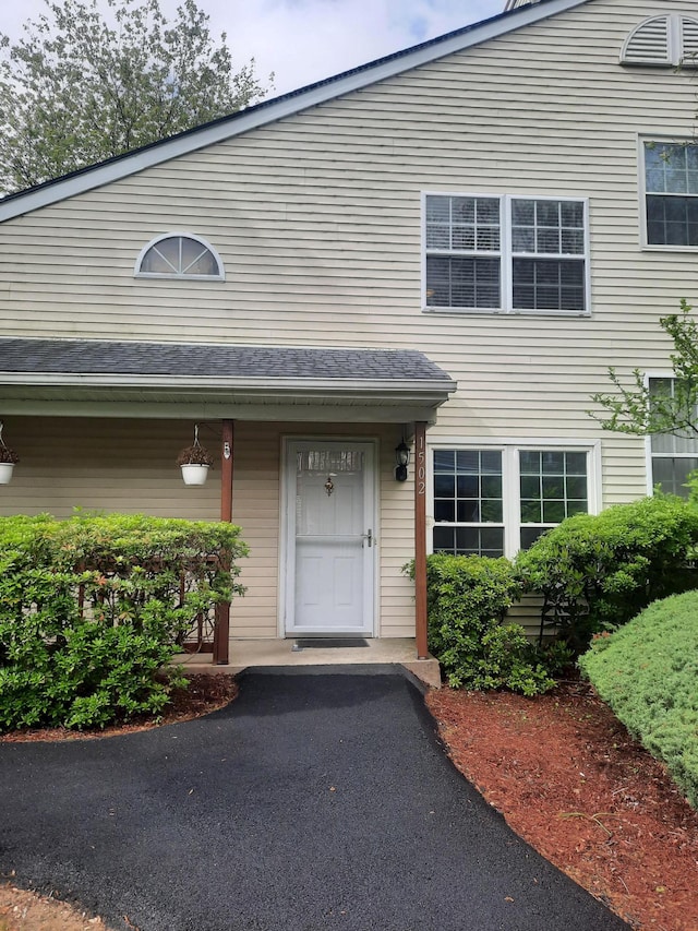 1502 Evergreen Ct, Highland Mills, NY 10930 - view of property entrance
