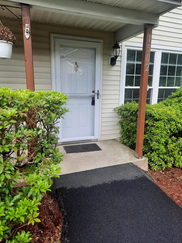 1502 Evergreen Ct, Highland Mills, NY 10930 - view of exterior entry with a porch