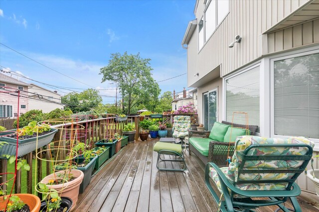 1055 Cedarhurst St, North Woodmere, NY 11581 - view of deck