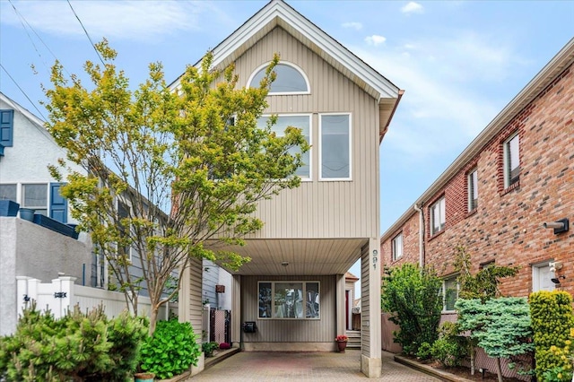 991 W Park Ave, Long Beach, NY 11561 - view of front of house