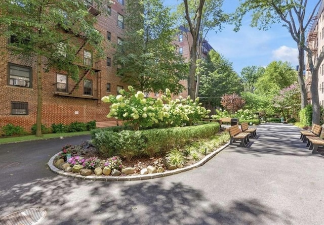 32-25 91st St Unit 209, East Elmhurst, NY 11369 - view of community