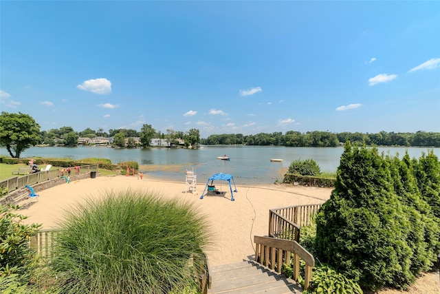 32 Manchester Rd Unit # B26, Eastchester, NY 10709 - water view