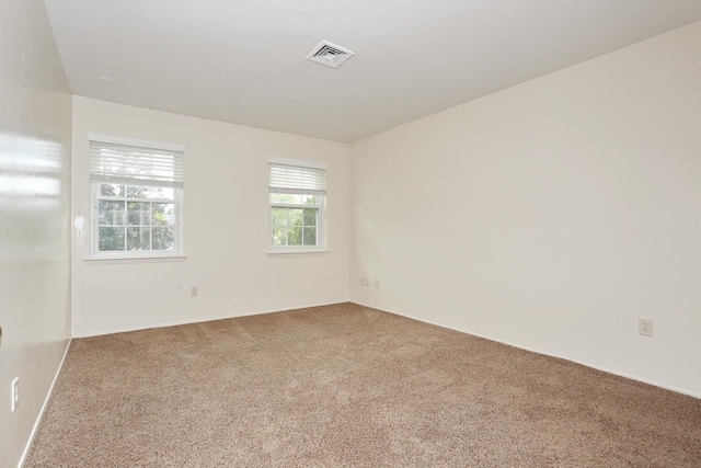 554 Kensico Ct, Suffern, NY 10901 - carpeted empty room with baseboards