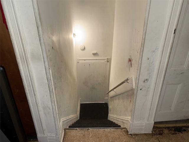 37 Liberty St, Newburgh, NY 12550 - view of staircase