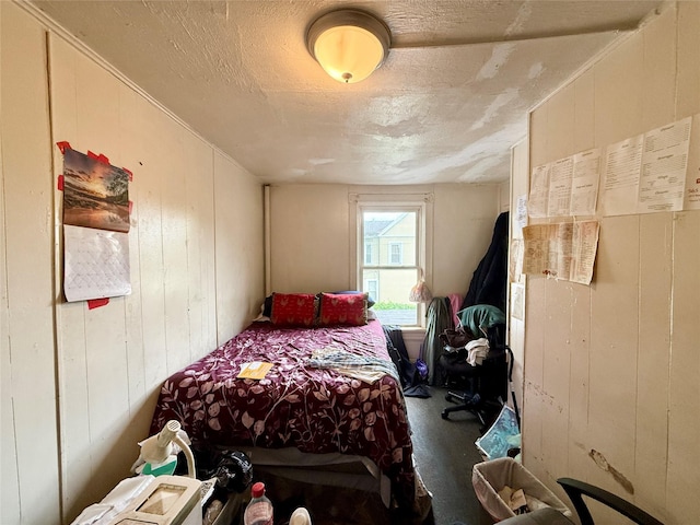 37 Liberty St, Newburgh, NY 12550 - bedroom featuring a textured ceiling