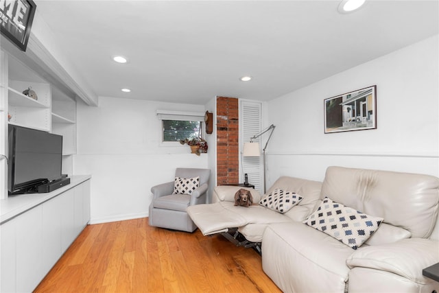 5 Seaview Ln, Port Washington, NY 11050 - living area with recessed lighting and light wood-type flooring