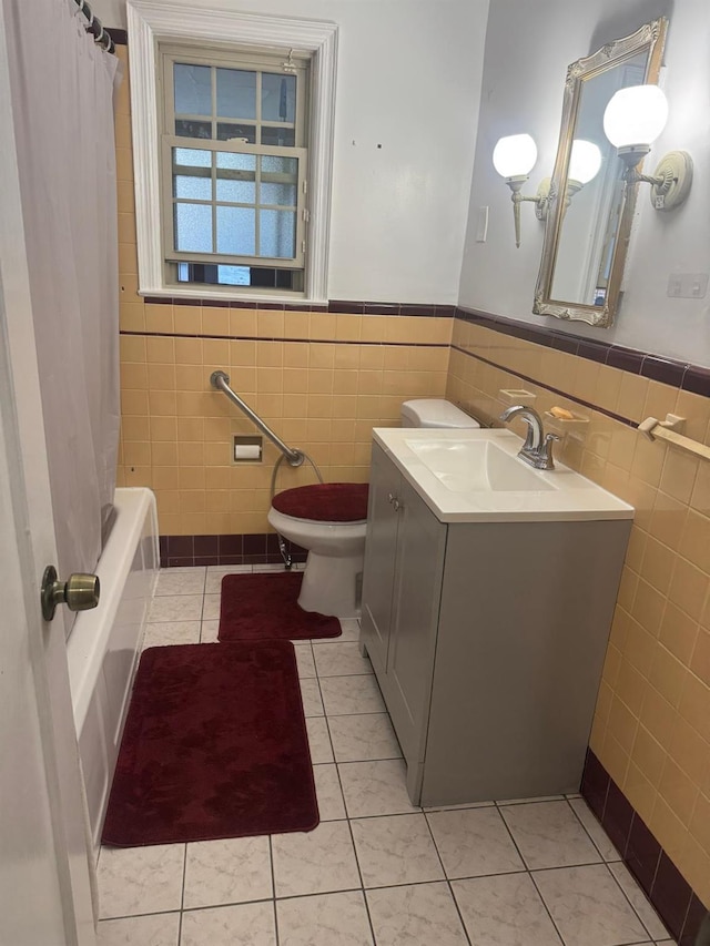 8023 247th St, Bellerose, NY 11426 - photo 3