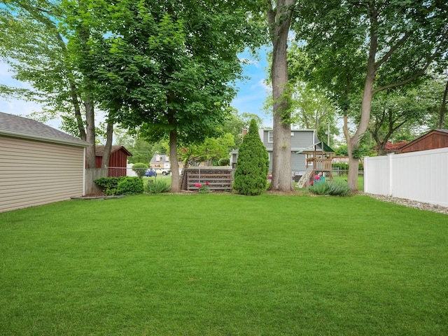 121 Bogert Ave, Pearl River, NY 10965 - view of yard