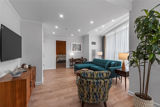 1 Renaissance Sq Unit 10H, White Plains, NY 10601 - living room featuring crown molding, light wood-type flooring, recessed lighting, and baseboards