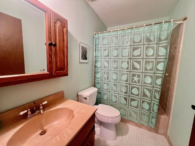 404B Woodbridge Dr Unit 404B, Ridge, NY 11961 - full bath with vanity, toilet, tile patterned floors, shower / bathtub combination with curtain, and lofted ceiling