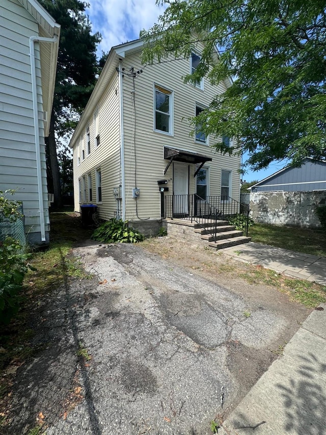 77 Cottage St, Poughkeepsie, NY 12601