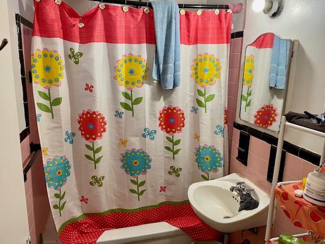 33-45 92nd St Unit 4K, Jackson Heights, NY 11372 - full bath with toilet and a sink