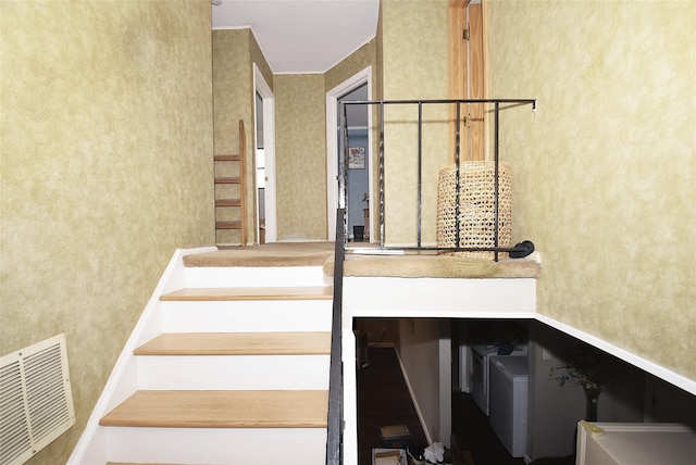 2 Walnut Dr, Syosset, NY 11791 - view of stairway