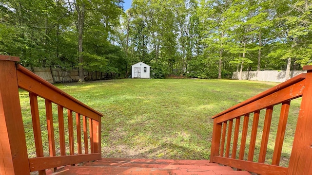 23 Kingsland Ave, Shirley, NY 11967 - view of yard featuring view of wooded area