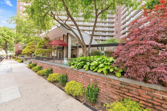 61-15 97th St Unit 6A, Rego Park, NY 11374 - view of surrounding community