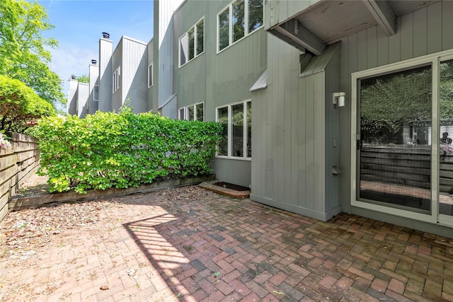 16 Sands Ct, Port Washington, NY 11050 - view of patio