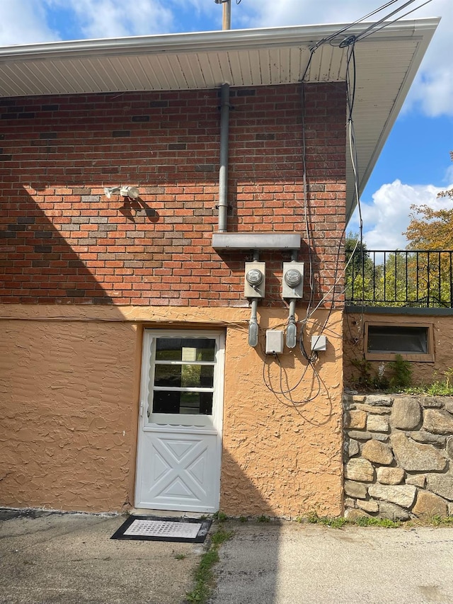 2975 Rte 9, Cold Spring, NY 10516 - entrance to property with brick siding