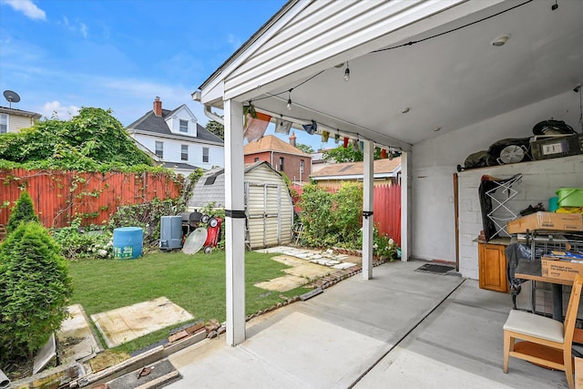 27-34 Mcintosh St, East Elmhurst, NY 11369 - view of patio / terrace
