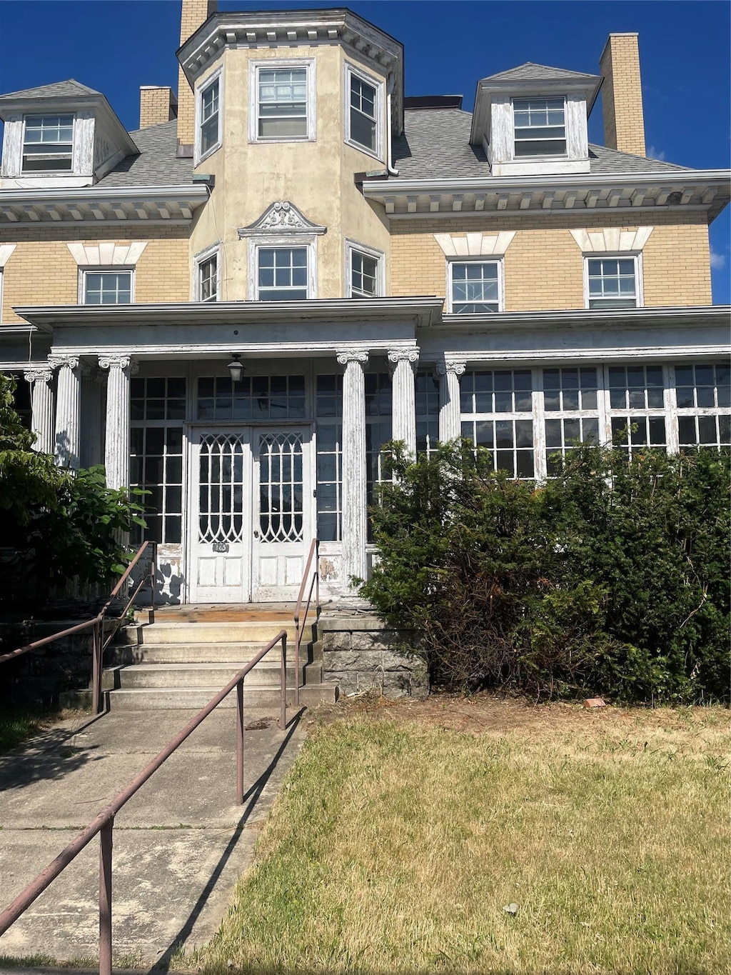 165 Summit Ave, Mount Vernon, NY 10550 - photo 2