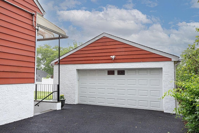 426 N High St, Mount Vernon, NY 10552 - view of detached garage