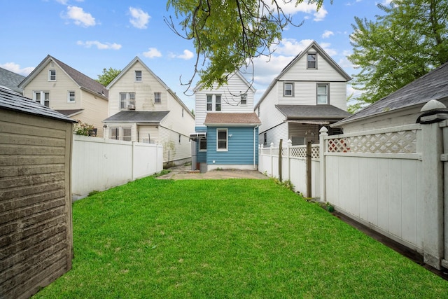 114-23 Sutter Ave, South Ozone Park, NY 11420 - view of yard featuring a patio
