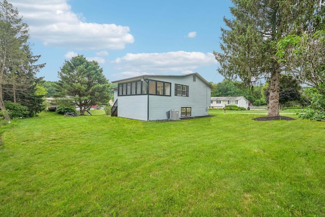 83 Scott Dr, Wappingers Falls, NY 12590 - view of green lawn